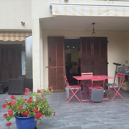 Agay Le Pti Bonheur 60M2 Rez De Jardin, En Bord De Mer Saint-Raphaël المظهر الخارجي الصورة